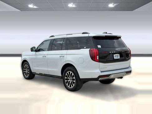 Certified 2025 Ford Expedition Platinum AWD/4WD image 3