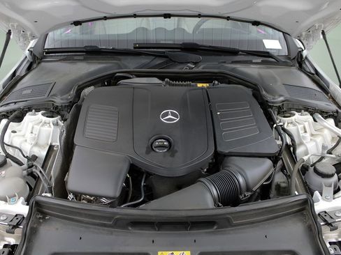 Used 2024 Mercedes-Benz C 300 Sedan image 33