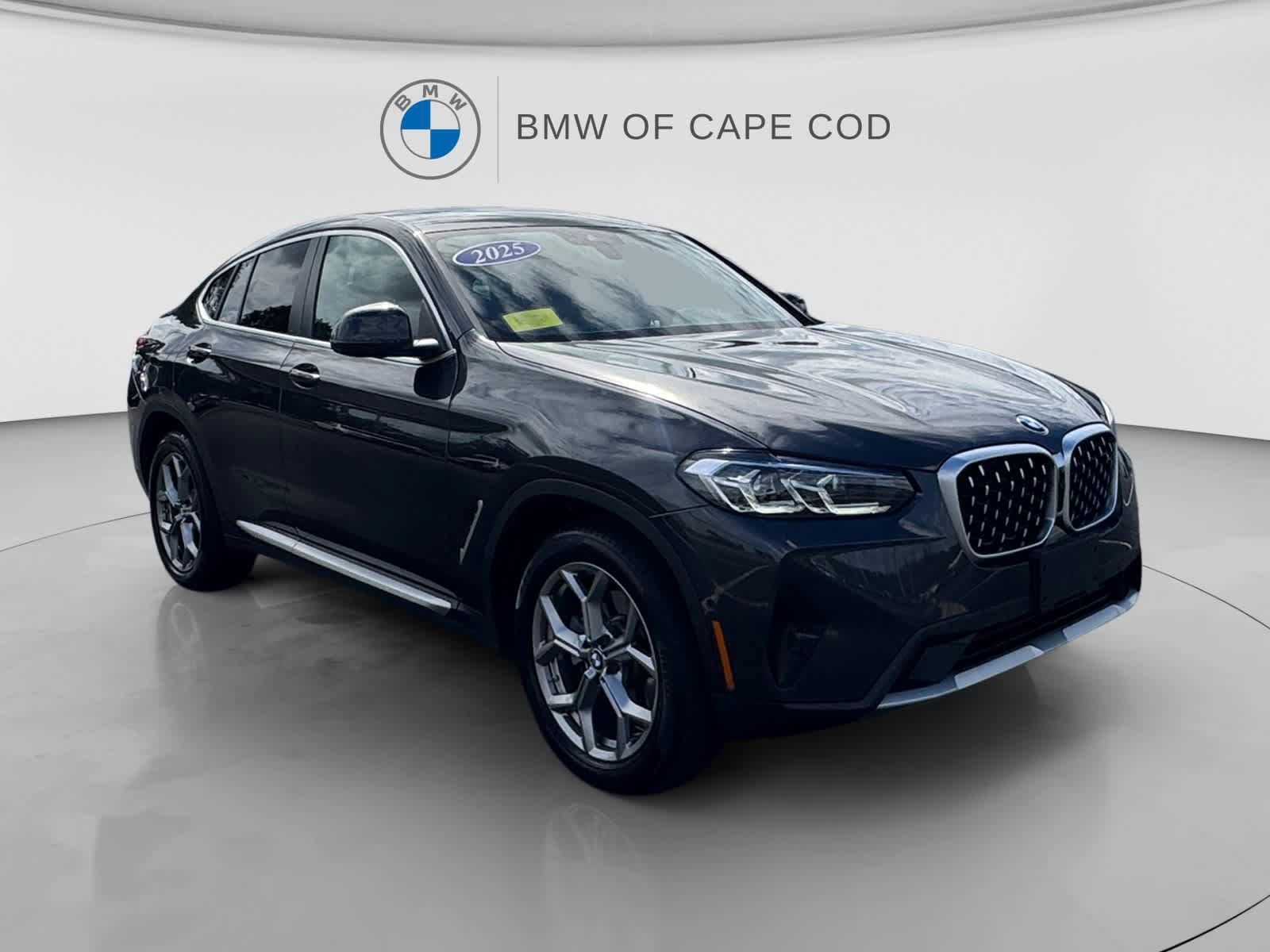 Used 2025 BMW X4 xDrive30i w/ Premium Package AWD/4WD image 1