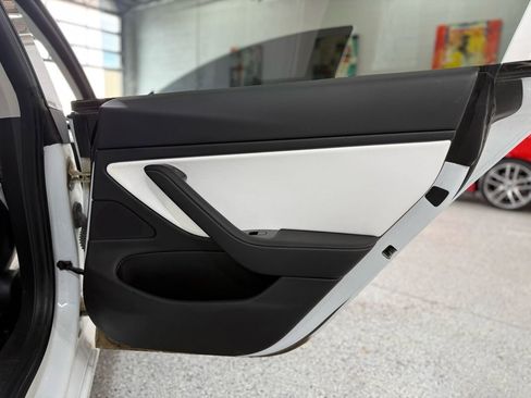 Used 2020 Tesla Model 3 RWD image 16