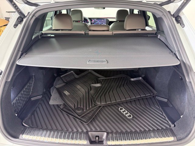 Certified 2025 Audi Q5 Premium w/ Convenience Package AWD/4WD image 23