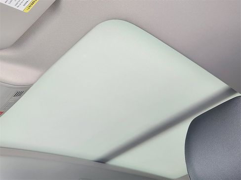 New 2025 Volkswagen Taos SEL image 17