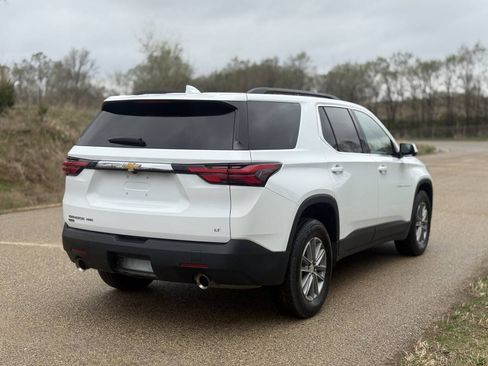 Used 2024 Chevrolet Traverse LT AWD/4WD image 6
