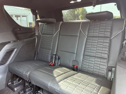 Used 2023 Cadillac Escalade V AWD/4WD image 13