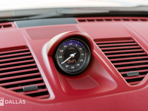 Used 2022 Porsche 911 Targa 4 GTS image 32