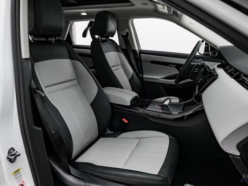 Used 2024 Land Rover Range Rover Evoque Dynamic SE image 45