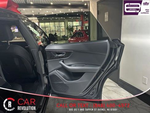 Used 2022 Audi Q8 Premium Plus w/ Premium Plus Package AWD/4WD image 51