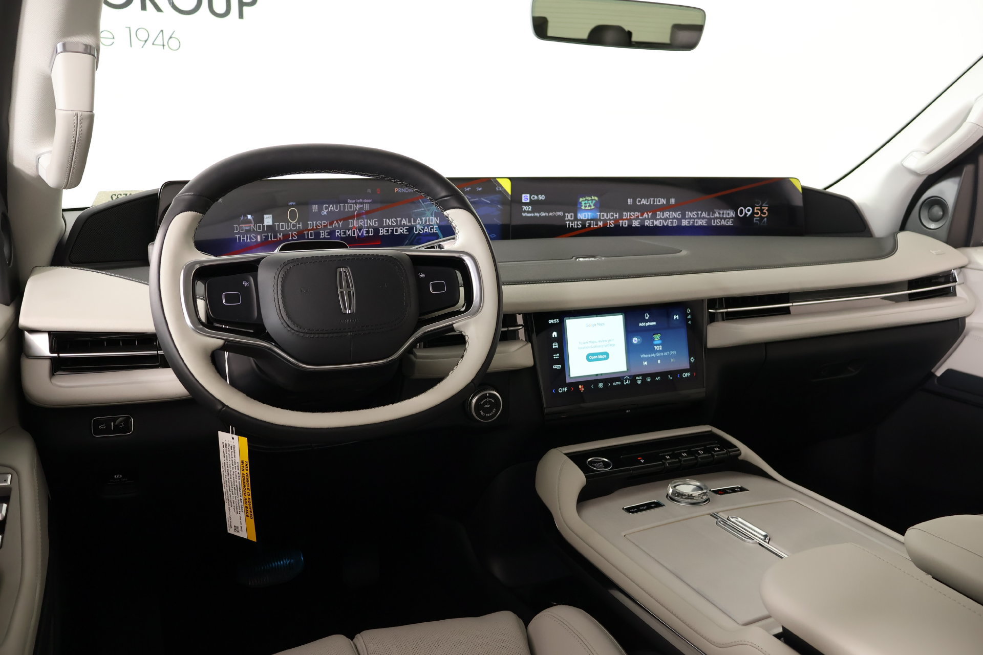 New 2026 Lincoln Navigator Premiere AWD/4WD image 2