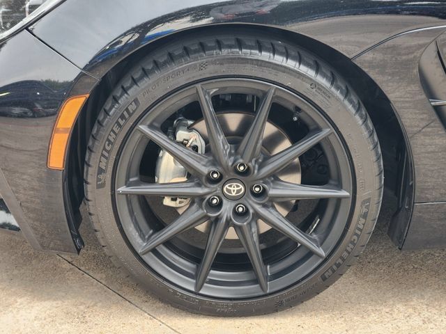 Used 2022 Toyota GR86 Premium RWD image 15