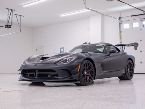 Used 2017 Dodge Viper GTC w/ ACR Package RWD image 6