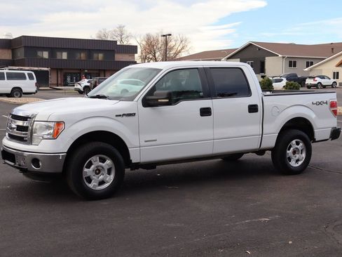 Used 2013 Ford F150 XLT w/ Mid Equipment Group image 10