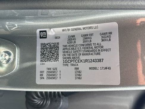 Used 2024 Chevrolet Colorado LT w/ LT Convenience Package II AWD/4WD image 21