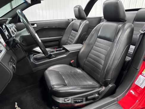 Used 2006 Ford Mustang GT Premium RWD image 34