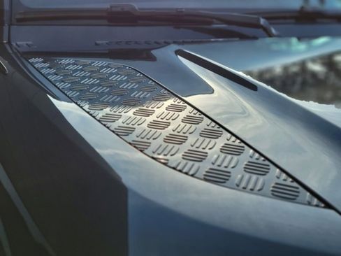 Used 2025 Land Rover Defender 110 S image 44