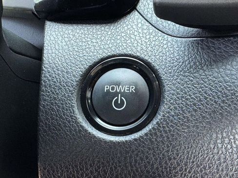 Used 2025 Toyota Camry XSE FWD image 9