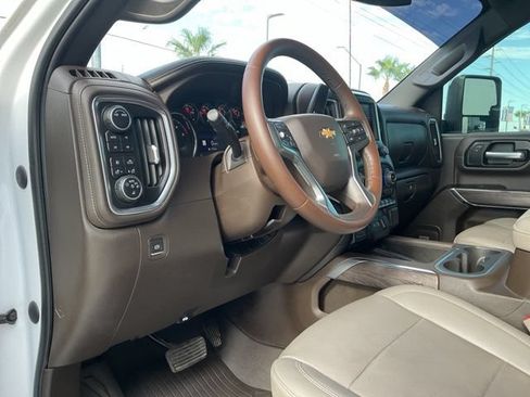 Used 2022 Chevrolet Silverado 2500 LTZ w/ LTZ Plus Package AWD/4WD image 14