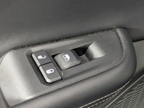 Used 2024 Jeep Grand Cherokee L Altitude RWD image 24