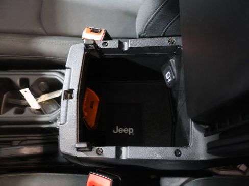 Certified 2020 Jeep Wrangler Unlimited Sport S image 29