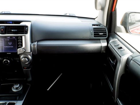 Used 2021 Toyota 4Runner SR5 image 21