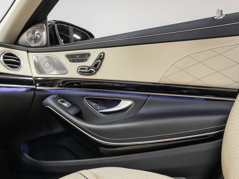 Used 2016 Mercedes-Benz Maybach S 600 image 37