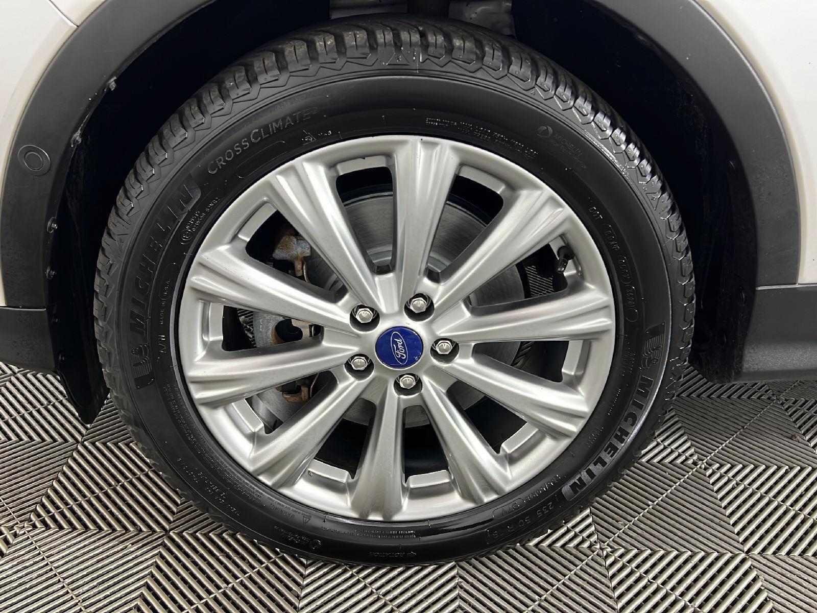 Used 2018 Ford Escape Titanium AWD/4WD image 13