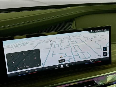 Used 2025 BMW i7 eDrive50 w/ Executive Package image 12