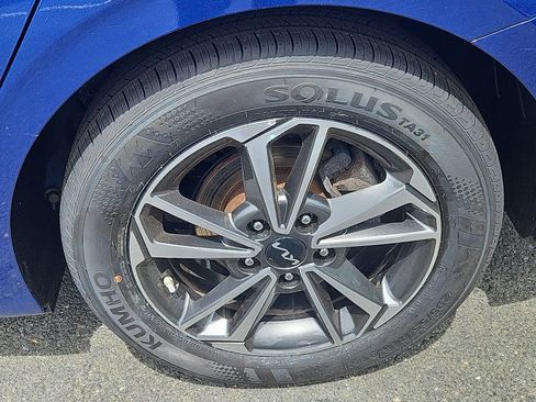 Certified 2023 Kia Forte LXS FWD image 8