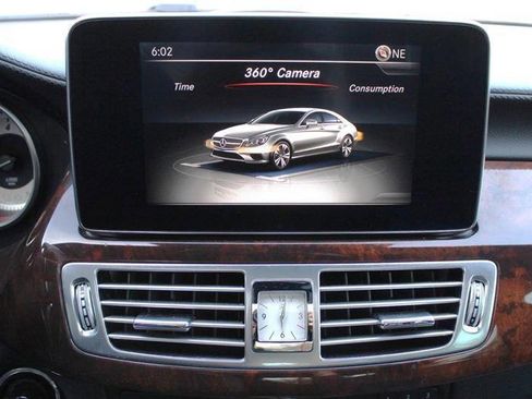 Used 2015 Mercedes-Benz CLS 550 w/ Premium Package image 21