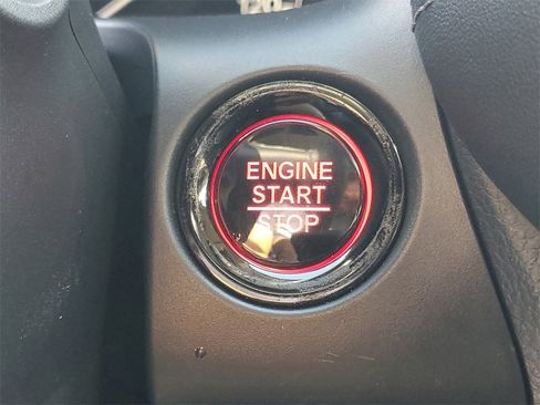 Certified 2023 Honda HR-V EX-L image 31