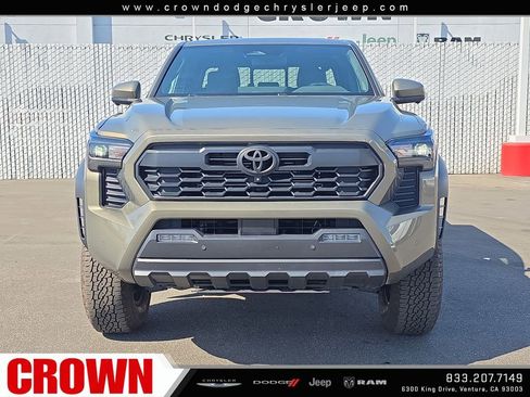 Used 2024 Toyota Tacoma TRD Off-Road w/ TRD Off Road Premium Package AWD/4WD image 2