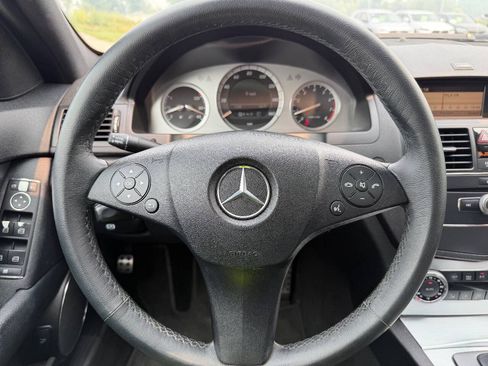 Used 2008 Mercedes-Benz C 300 4MATIC Sedan image 10