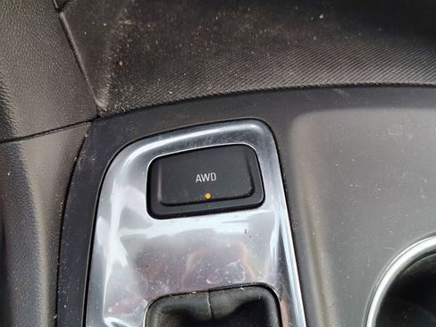 Used 2024 Chevrolet Equinox LS w/ LS Convenience Package AWD/4WD image 18