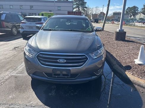 Used 2015 Ford Taurus Limited w/ Equipment Group 301A image 3