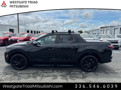 Used 2023 Hyundai Santa Cruz Night AWD/4WD image 3