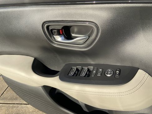 New 2026 Honda HR-V EX-L image 43