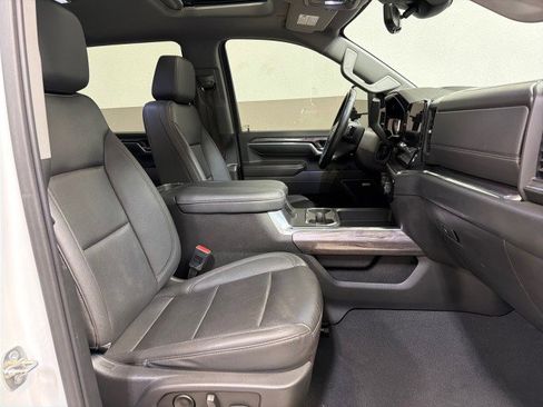 Used 2024 Chevrolet Silverado 3500 LTZ w/ LTZ Convenience Package image 60