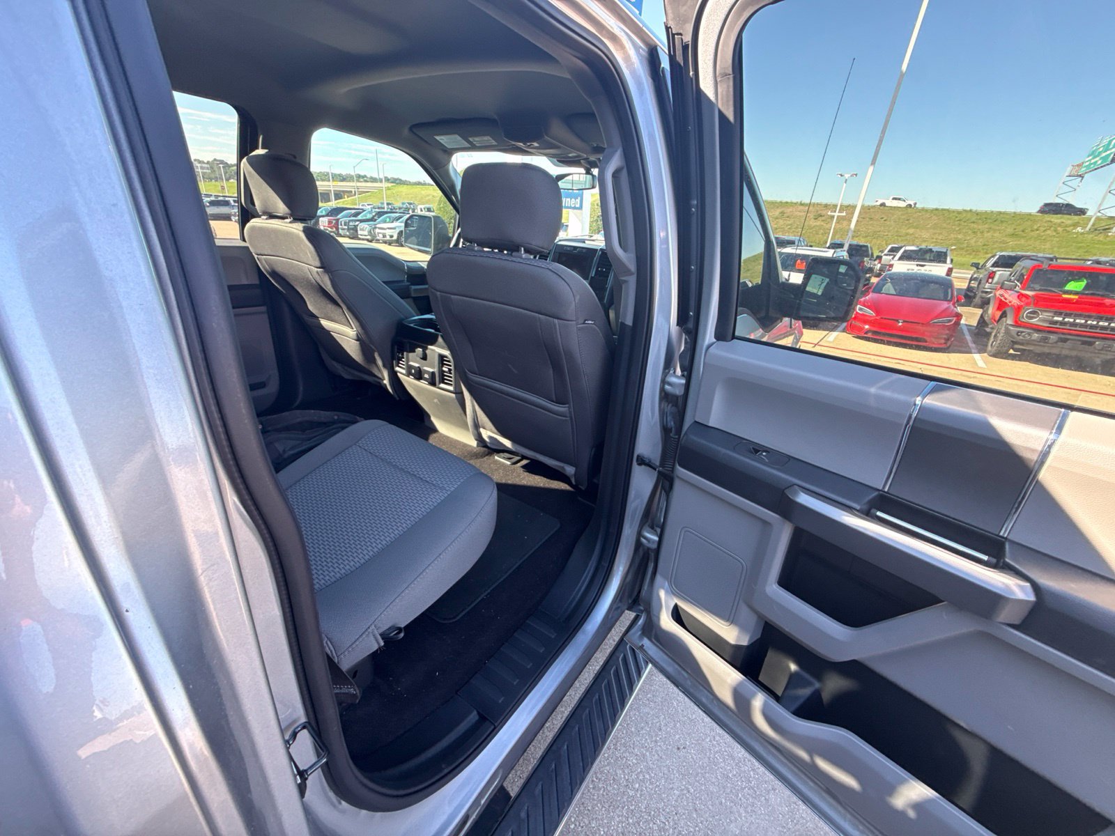 Used 2020 Ford F150 XLT w/ Equipment Group 302A Luxury RWD image 16