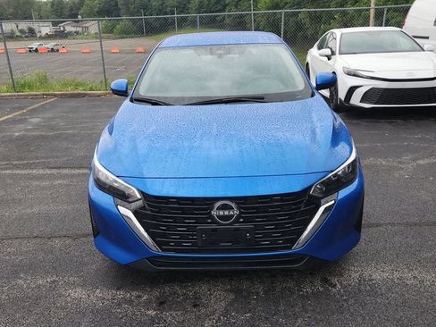 Used 2024 Nissan Sentra SV FWD image 1