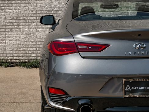 Used 2017 INFINITI Q60 3.0t w/ Premium Plus Package 3.0T RWD image 43