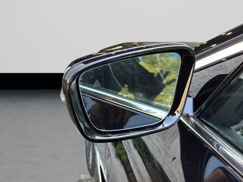Used 2022 BMW 530i RWD image 29