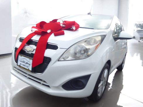 Used 2014 Chevrolet Spark LT image 6
