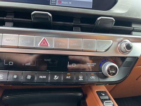 Certified 2025 Kia Telluride SX Prestige X-Line AWD/4WD image 23