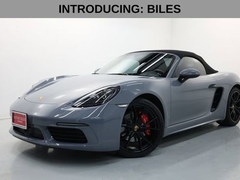 Used 2024 Porsche 718 Boxster S RWD image 2
