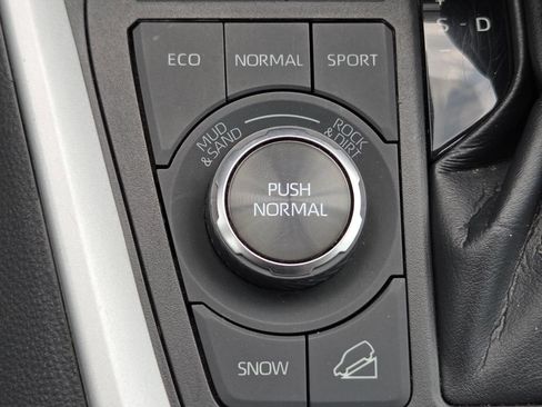 Used 2023 Toyota RAV4 Adventure AWD/4WD image 5