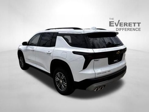 New 2026 Chevrolet Traverse LT w/ Driver Confidence Package AWD/4WD image 5