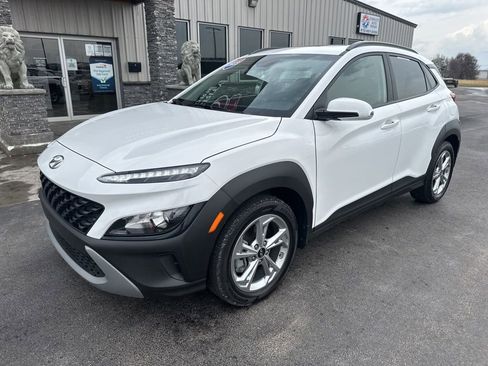 Used 2023 Hyundai Kona SEL w/ Convenience Package image 2