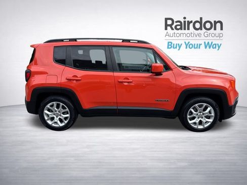 Used 2015 Jeep Renegade Latitude w/ Popular Equipment Group FWD image 8