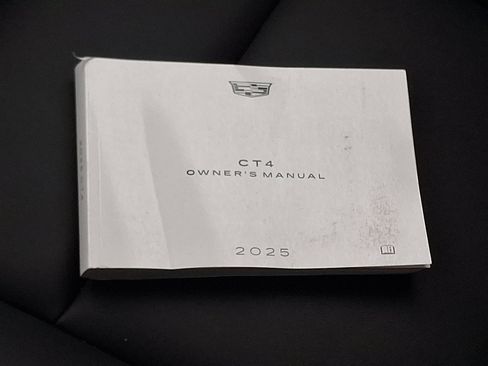 Used 2025 Cadillac CT4 Luxury image 25