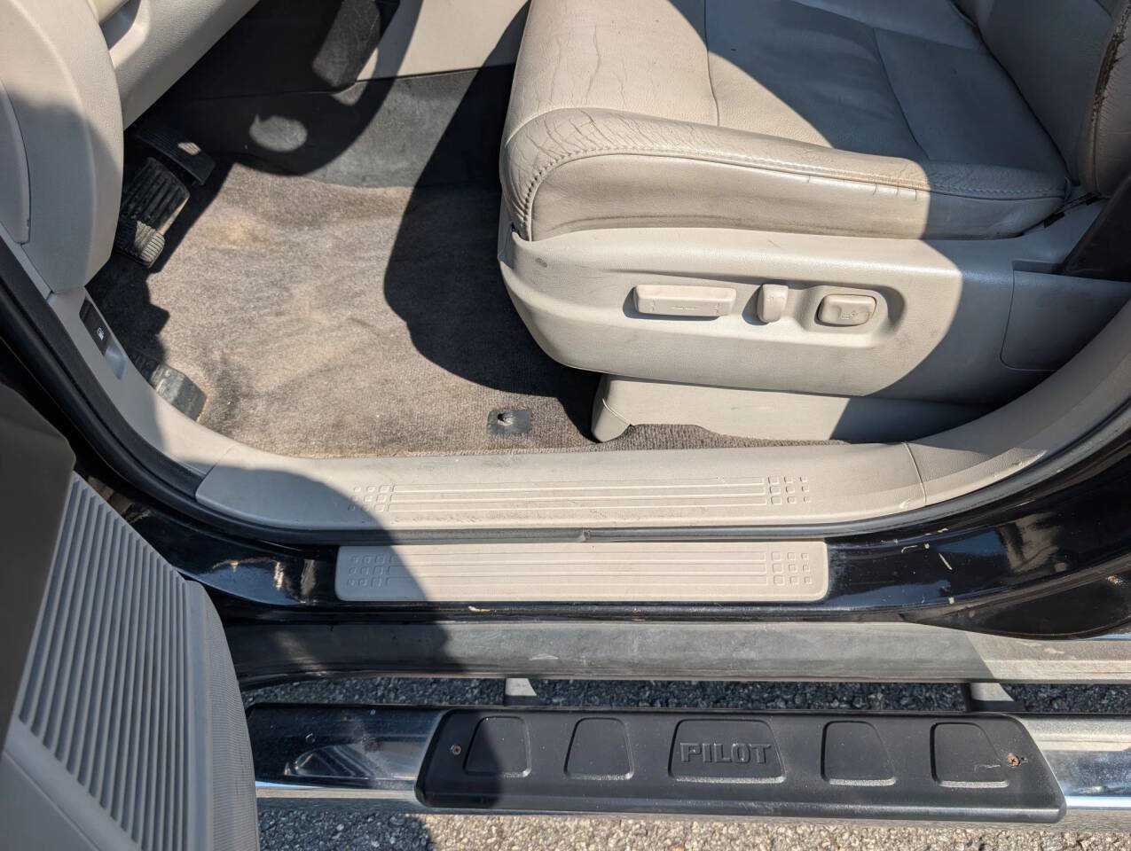 Used 2011 Honda Pilot EX-L image 23