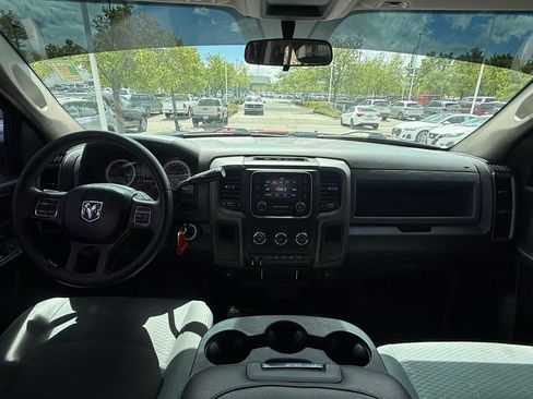 Used 2018 RAM 2500 Tradesman w/ Chrome Appearance Group AWD/4WD image 21